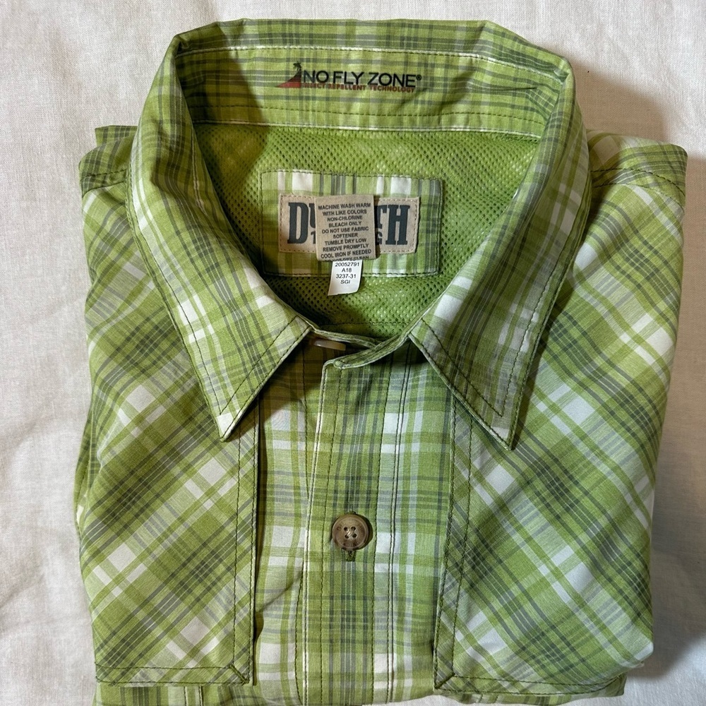Duluth Trading No-Fly Zone Button Down Green Plaid Shirt Men’s Large